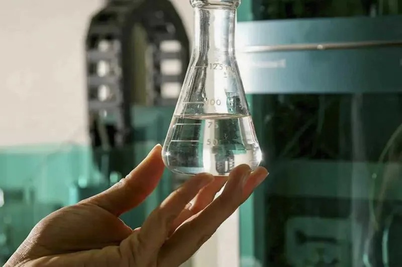 Metanol: fábrica em Minas é alvo da PF por suspeita de adulteração de bebidas